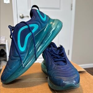 Men’s Airmax 720s